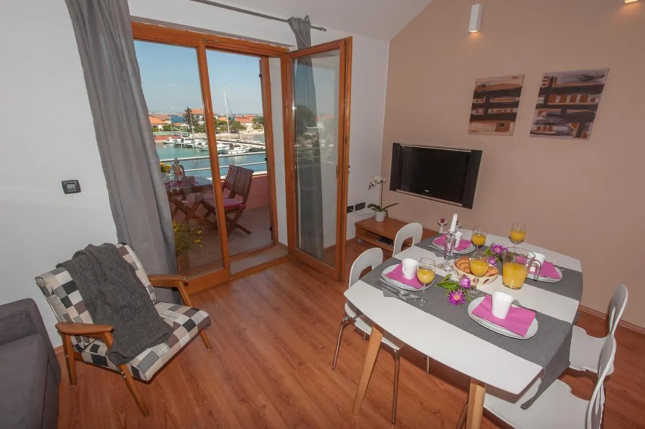 Apartment Poljana 8432C